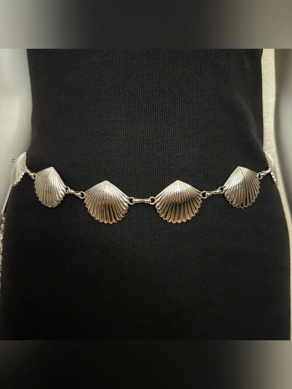 Silver tone seashell charms skinny chain belt